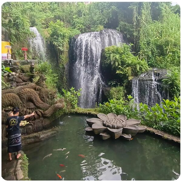 Melukat Ritual at Griya Beji Waterfall - Image 8