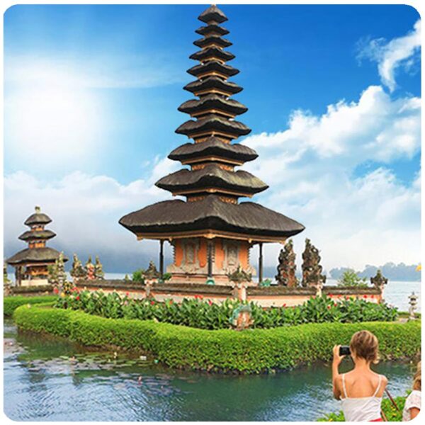 Bali 13h Round Trip Cultural & Scenic: Bedugul, Ulundanu, Jatiluwih, Mengwi, Jungle Gold, Coffee Garden, & The Kecak Spectacle - Image 6