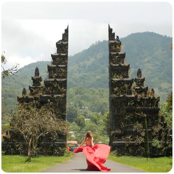 Sekumpul Waterfall, Handara Gate and Ulundanu Lake Temple - Image 9