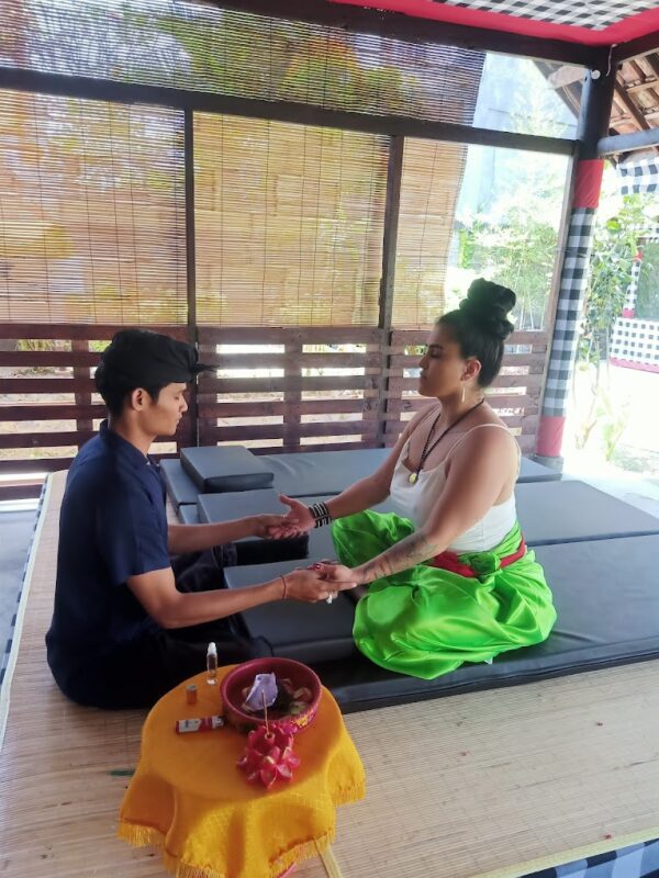 Bali: Ubud Spiritual Soul Healing Palm Reading - Image 14