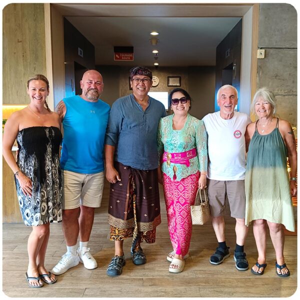 Hire A Professional Tour Guide (up to 29 guests) - Image 21